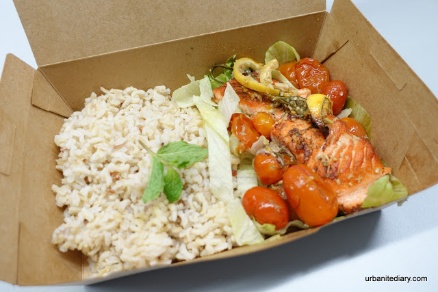 Home Kitchen by Urban Roots - Salmon with Young Garlic and Tomato Sauce with Brown Rice