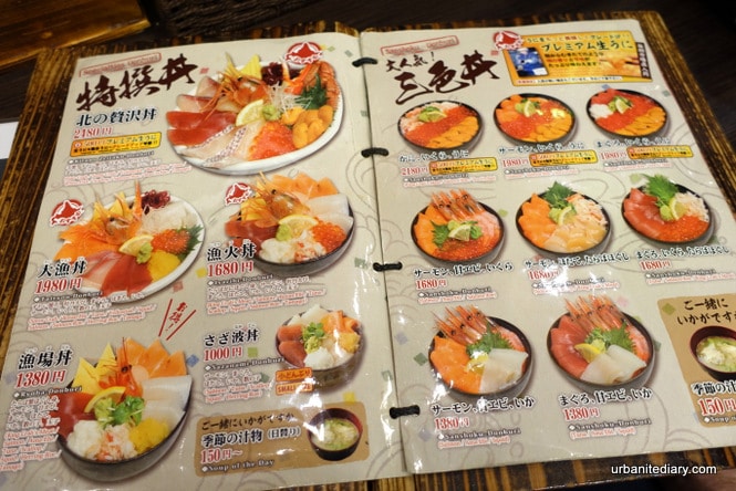 Things To Do In Sapporo - Nijo Market & Donburi Chaya • Sassy Urbanite ...